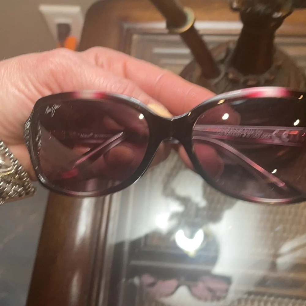 Maui Jim “Cloud Break” sunglasses - Picture 7 of 10